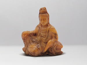 清‧壽山持瓶觀音坐像